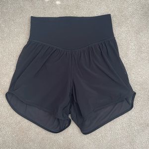 Nulu and Mesh High-Rise Yoga Short 3.5”